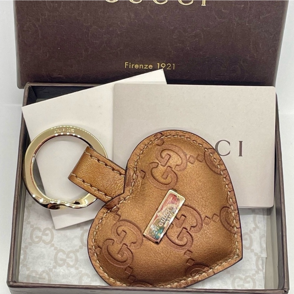 Gucci - GG - Guccissima Bronze Leather Heart Keyring / bag Charm - NIB Giftable!